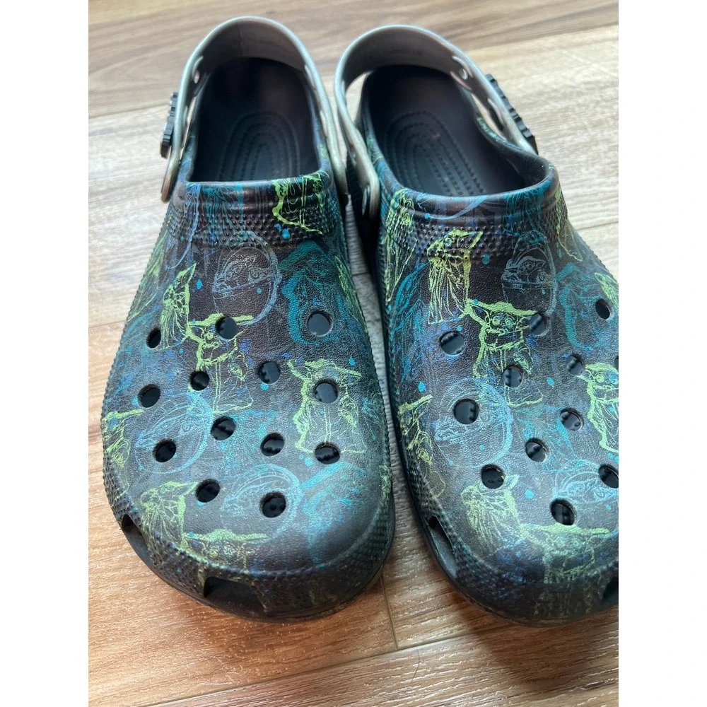 Crocs Classic Clog Mens 11/ Wm 13 Black Star Wars Mandalorian Grogu Baby Yoda